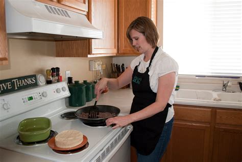 xxx mom in kitchen